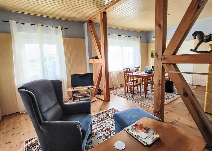 Holiday home Mit Grossem Eingezaeunten Garten By Interhome Hohenbucko